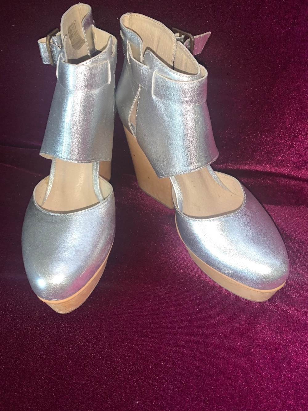 Fortress of Inca, leather upper, wood heels, EUC, size 7